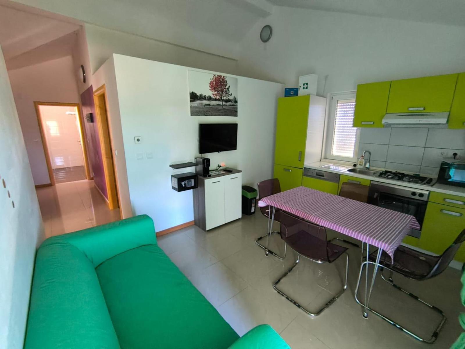 Apartments Pongrac Cres Luaran gambar